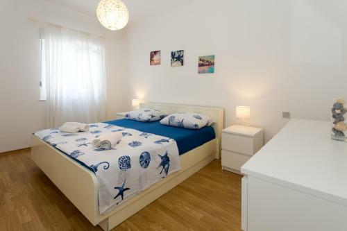 Apartment Mate
