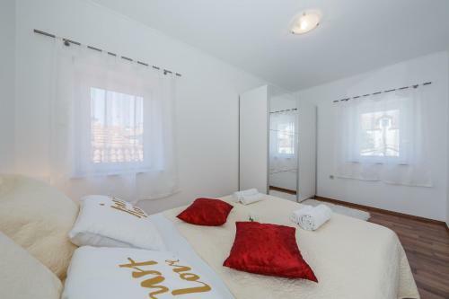 Central Apartment Castle Cippico