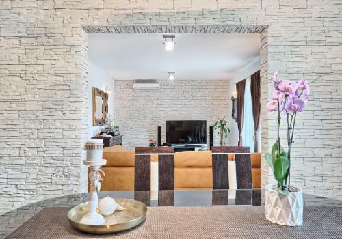 Apartment Villa Hacijenda With Private Pool And Jacuzzi