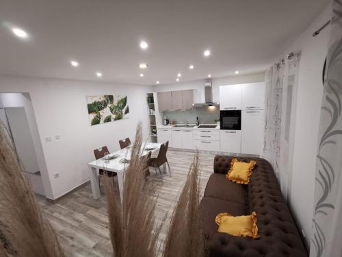 Apartmani Pina 1