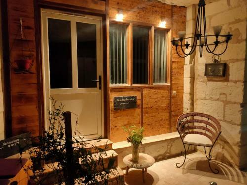 Hostal Les Troglos De Beaulieu