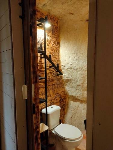 Hostal Les Troglos De Beaulieu