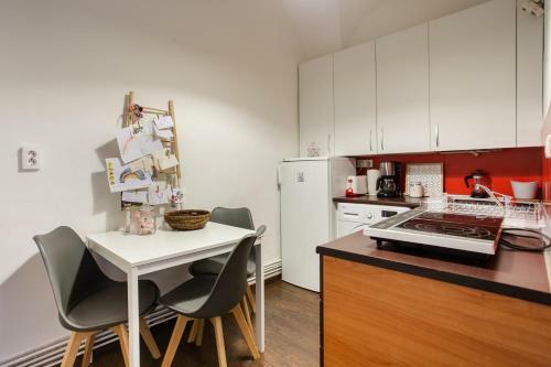 Arcade Apartment