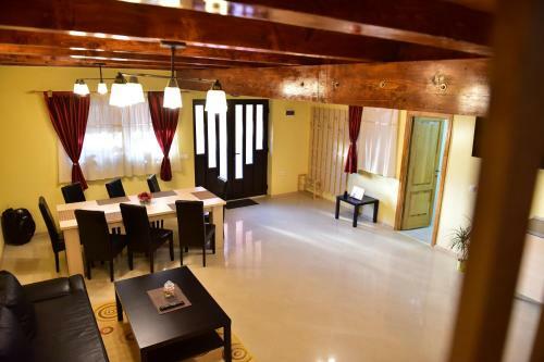 Villa Casa Banu