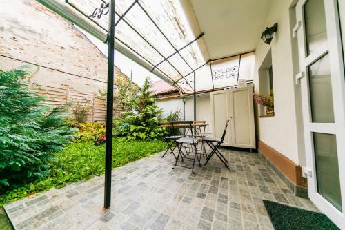 Tischler Apartment & Studio