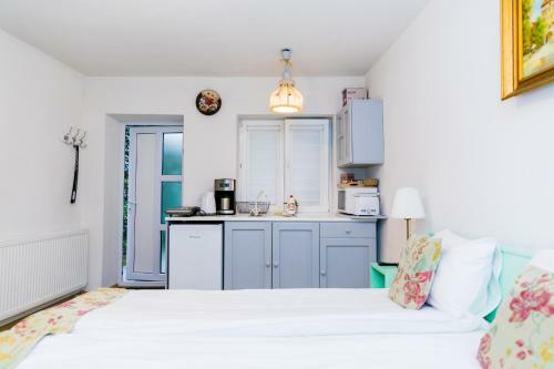Tischler Apartment & Studio