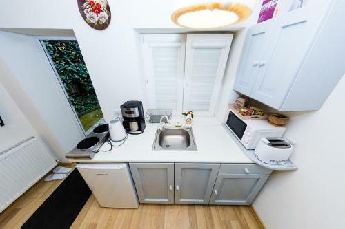 Tischler Apartment & Studio