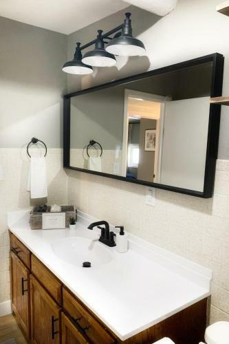 Dwntn 3bd/2ba Cozy Home Ski/hike/climb/hot Springs