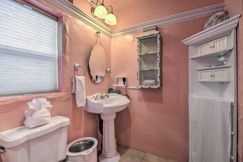 Charming Loveland Home With Yard, Walk To Dtwn!