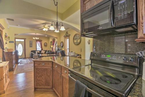 Charming Loveland Home With Yard, Walk To Dtwn!