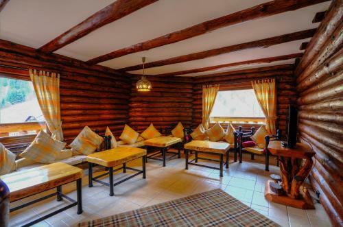 Hotel Complex Cheile Gradistei Moieciu