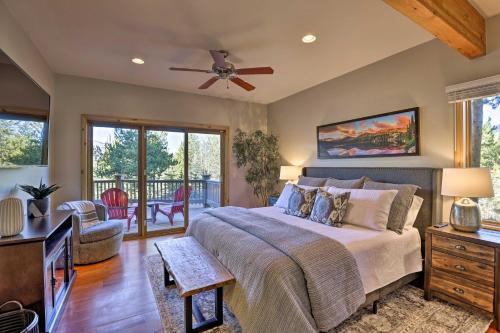 Lavish Cabin With Great Indoor And Outdoor Space!