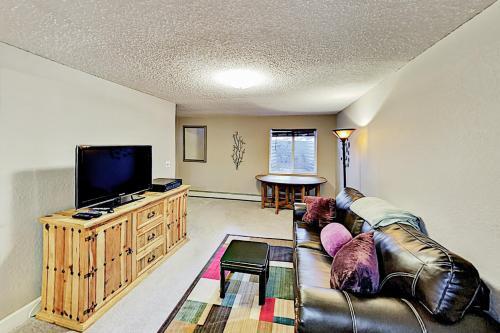 Saddle Ridge Townhome 402
