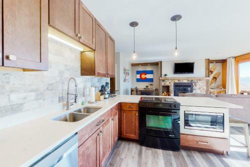 Timber Ridge Mountain Retreat