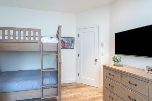 Manitou Riverhouse #115-114 By Alpine Lodging Telluride
