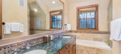 Sundance Cabin By Exceptional Stays