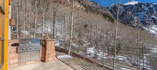 The Estate At Royer Falls By Exceptional Stays