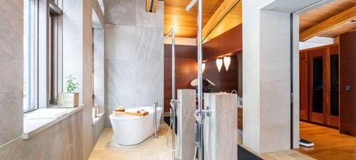 The Estate At Royer Falls By Exceptional Stays
