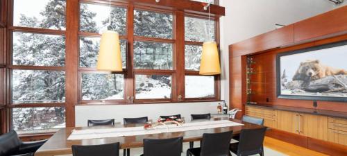 The Estate At Royer Falls By Exceptional Stays