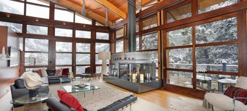 The Estate At Royer Falls By Exceptional Stays