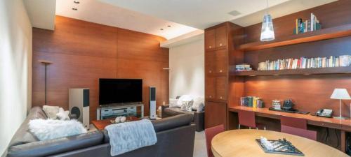 The Estate At Royer Falls By Exceptional Stays