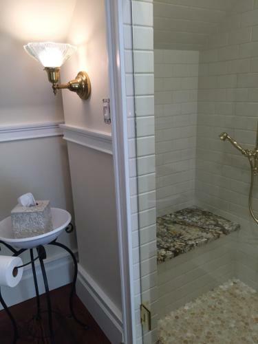 Innkeeper's Place B&B