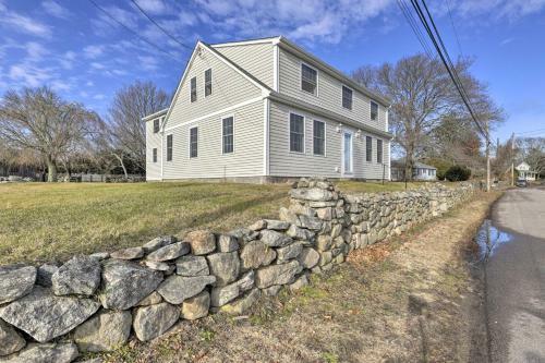 Renovated 1735 Stonington Home With Water Views