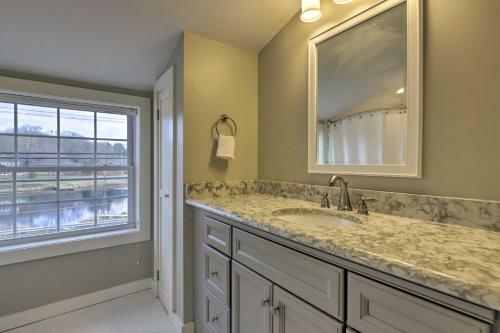 Renovated 1735 Stonington Home With Water Views