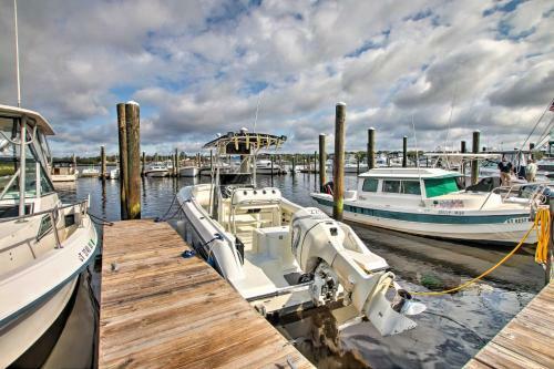 Renovated 1735 Stonington Home With Water Views