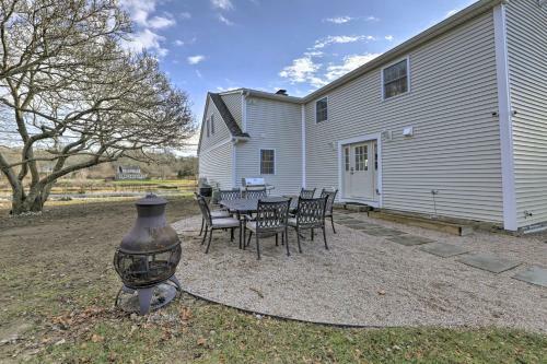 Renovated 1735 Stonington Home With Water Views