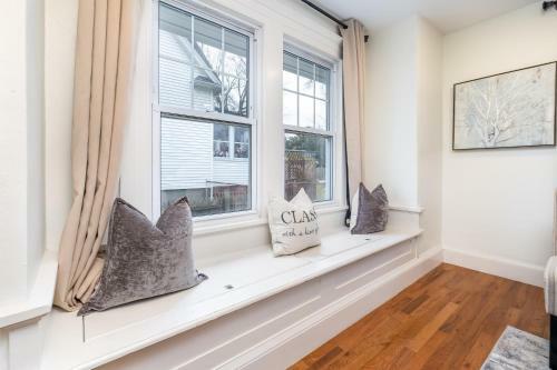 Gorgeous 3 Bedroom - 9 Mins To Hartford, Connecticut
