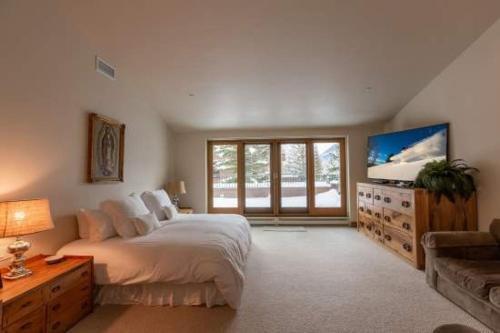 Apartamento Private Penthouse With Effortless Ski-in Ski-out Access