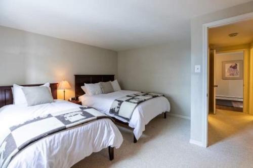 Apartment Located In Heart Of Vail