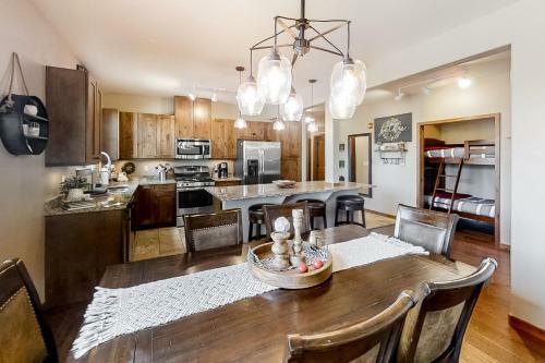 Trailhead Lodge 322