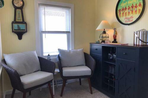 Cottage By The Sea Steps To Downtown Rehoboth!