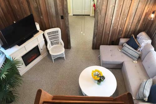 Cottage By The Sea Steps To Downtown Rehoboth!