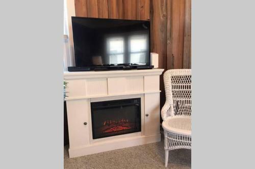 Cottage By The Sea Steps To Downtown Rehoboth!