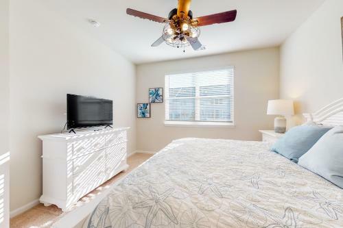 Ocean View Beach Club --- 34318 Gooseberry