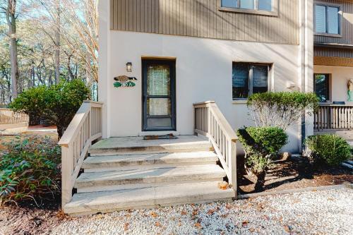 Villas Of Bethany West -- 780a Salt Pond