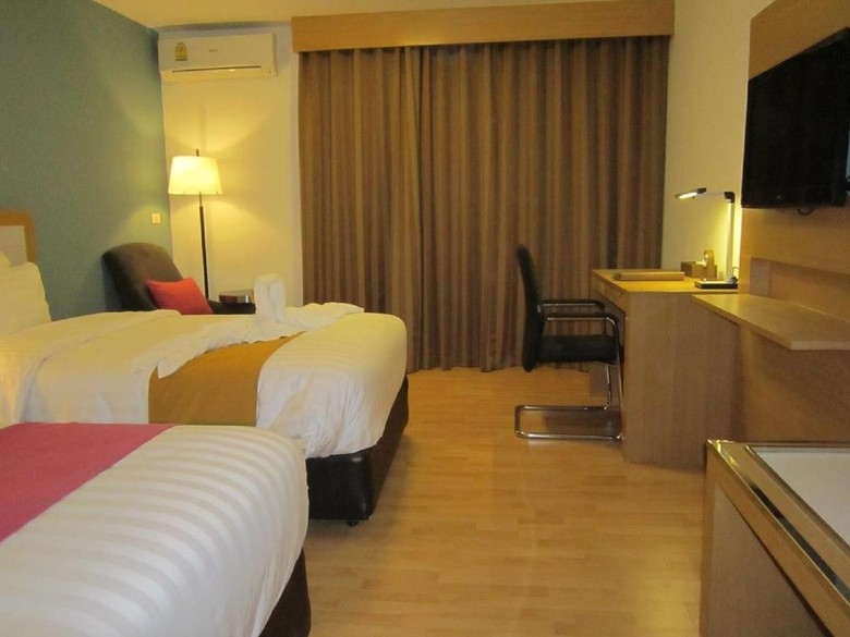 Maple Hotel