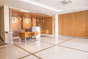 The Monmanee Hotel