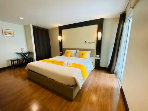Hotel Lee's Mark Residence