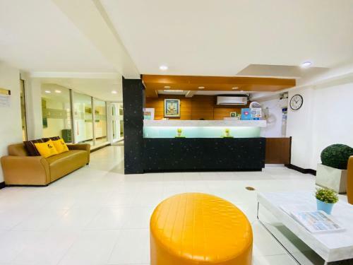 Hotel Lee's Mark Residence