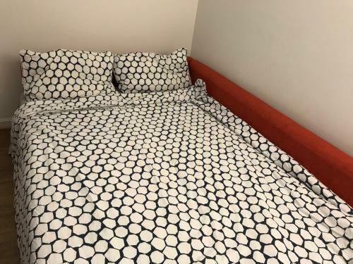 Steps To Convention Center, Downtown Dc, Metro Station: Private Apartment