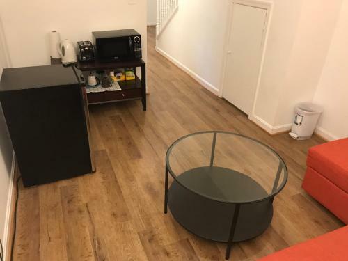 Steps To Convention Center, Downtown Dc, Metro Station: Private Apartment