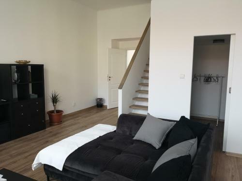 Fine Apartment In Centrum Of Slan� With Aircondition