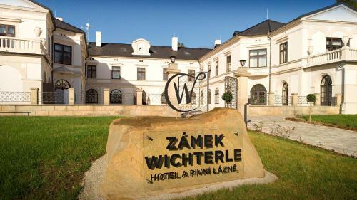Z�mek Wichterle - Hotel A Pivn� L�zn?