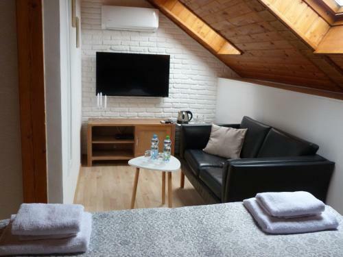 Hostal Penzion Stranny