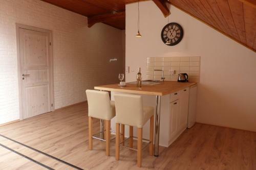 Hostal Penzion Stranny