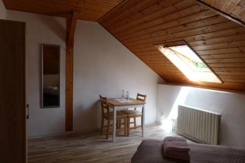 Hostal Penzion Stranny